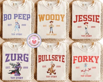 Camiseta retro de Toy Story con colores cómodos, camisetas a juego para toda la familia de Disney, camisetas de grupo de Disney, camisetas de cumpleaños de Toy Story, Woody, Buzz, Jessie y Alien