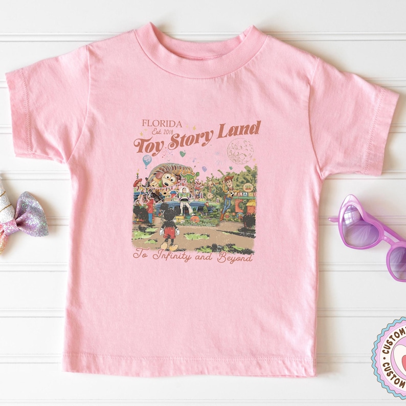 Chemise couleurs confort rétro Toy Story Land, t-shirt Toy Story, t-shirt Disney Pixar, soirée Woody Buzz Toy Story, chemise couleurs confort, famille Disney image 10
