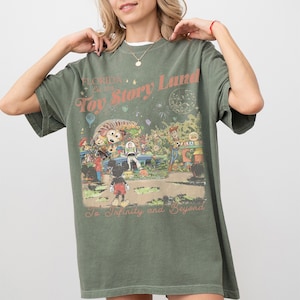 Chemise couleurs confort rétro Toy Story Land, t-shirt Toy Story, t-shirt Disney Pixar, soirée Woody Buzz Toy Story, chemise couleurs confort, famille Disney image 8