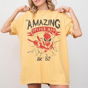 Camiseta retrô do Homem-Aranha da Disney, Camiseta dos Vingadores da Marvel, Camiseta vintage do Homem-Aranha em quadrinhos, Camiseta do Homem-Aranha, Camiseta infantil do Homem-Aranha da Disney imagem 5