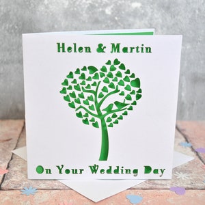 Carte personnalisée découpée au laser d'arbre de coeur de mariage, carte de fiançailles de félicitation