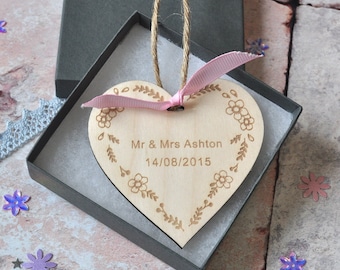 Corazón de aniversario de madera rústico personalizado, regalo de boda, decoración de corazón, corazón colgante, regalo para novia