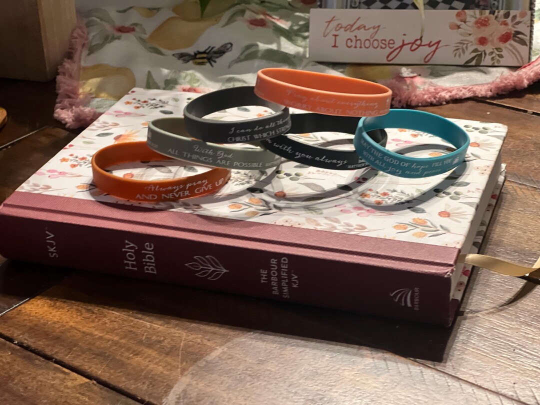 Inspirierende christliche Silikonarmbänder - Zufällige Farben