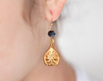 Shamrock Drop Earrings Dark Blue Beads Four Leaf Clover Earrings Tear Drop Charms Dangle Earrings - E367