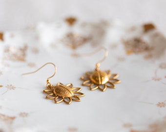 Flower Ladybug Earrings Brass Ladybug Flower Earrings Nature Insect Earrings Cute Ladybug Jewelry - E352