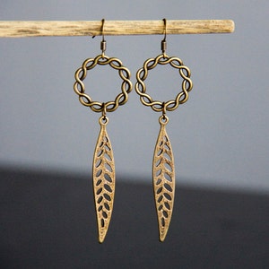 Round Circle Leaf Earrings Brown Leaf Antiqued Bronze Circle Long Earrings Twist Circle Long Feather Earrings Earth Tone Leaf Jewelry E298 image 3