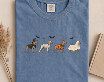 Weimaraner Halloween Costumes Comfort Colors Shirt, Retro Spooky Weimaraner Dog Graphic Tee, Funny Halloween Weimaraner Gift