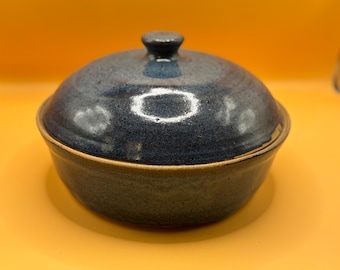 Handmade Stoneware Casserole Dish with Lid - Pacific Northwest Pottery