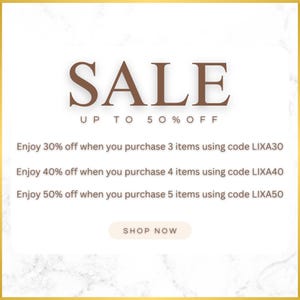 K&ouml;nnte beinhalten: Werbebild mit dem Wort "SALE" in gro&szlig;en, braunen Buchstaben. Der Text "UP TO 50% OFF" steht darunter. Zus&auml;tzlicher Text bietet Rabatte beim Kauf mehrerer Artikel. Unten befindet sich ein "SHOP NOW"-Button.