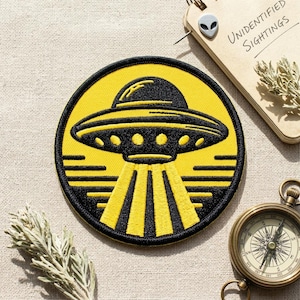 UFO Embroidered Patch - Flying Saucer Iron On Patch - Alien Spaceship Badge for Jackets and Backpacks - Retro Sci-Fi Space Theme Decor