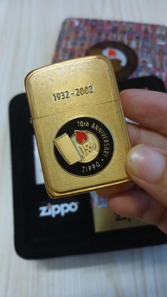 Zippo Nice 70th Anniversary Brass 1932-2002 Unused With Original