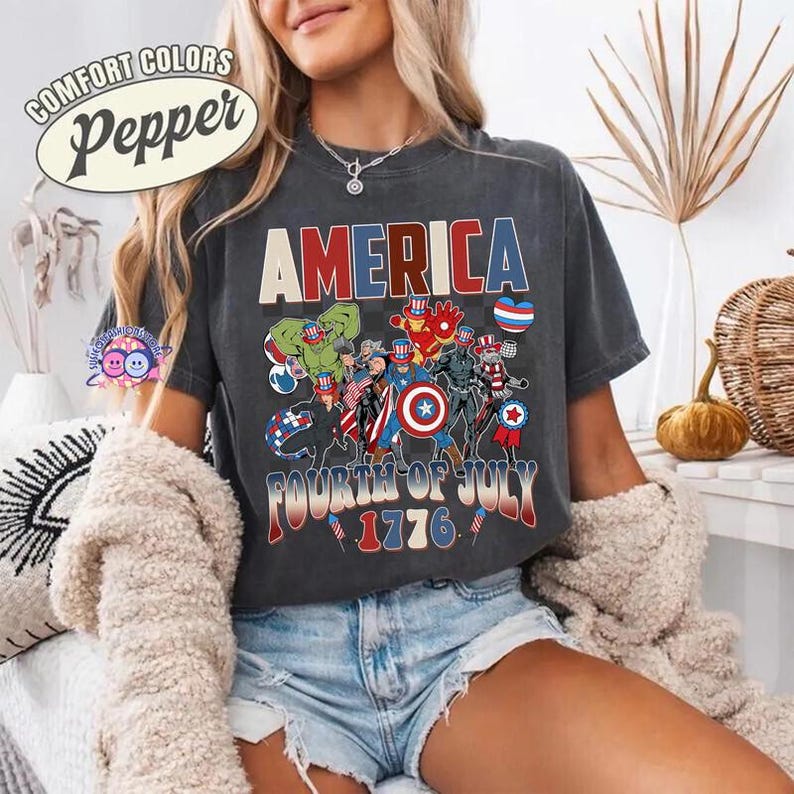Camiseta de los Vengadores para el 4 de julio, Camiseta de Disneyland para el 4 de julio, Camiseta patriótica de Iron Man y Spiderman, Camiseta del Día de la Independencia, Camiseta del Día de los Caídos imagen 2