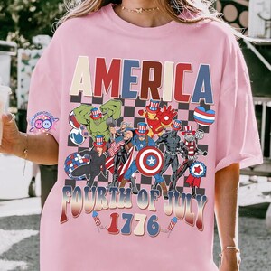 Camiseta de los Vengadores para el 4 de julio, Camiseta de Disneyland para el 4 de julio, Camiseta patriótica de Iron Man y Spiderman, Camiseta del Día de la Independencia, Camiseta del Día de los Caídos imagen 5