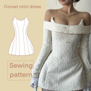Op de afbeelding: Een witte, getextureerde corset mini-jurk met lange mouwen en een off-the-shoulder ontwerp. De afbeelding bevat een naaipatroonillustratie en de tekst "Corse mini dress" en "Sewing pattern".
