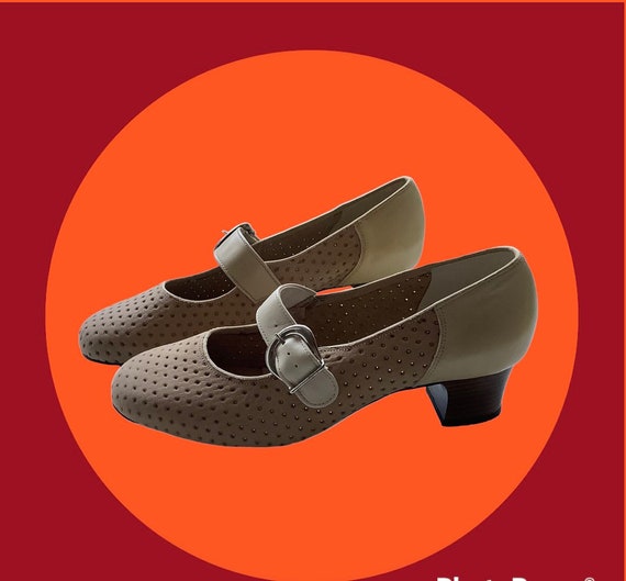 1960s Mod Mary Janes Gem