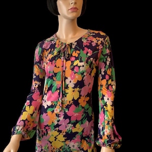 1960s Mini Dress psychedelic flower