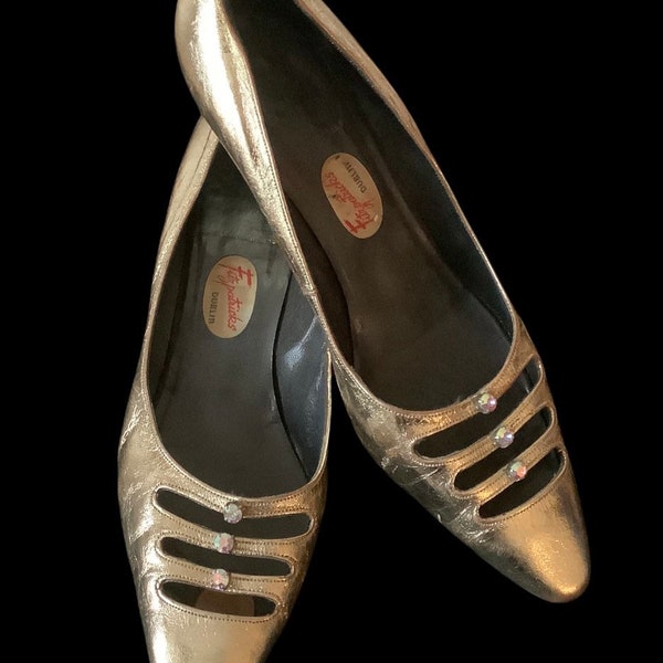 1960s Mod Gold spindle heel shoes .