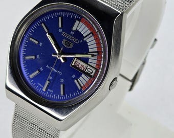 Vintage Seiko 5 Automatic Men's wrist Watch day&date, Blue Dial Stainless Steel Band
