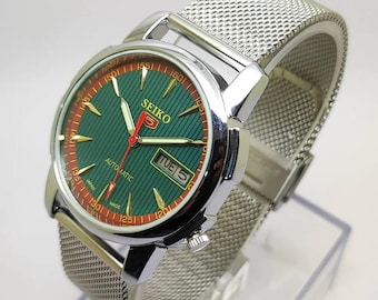 Vintage Seiko 5 Automatic Watch: Green Dial Day-Date, Refurbished 1980s