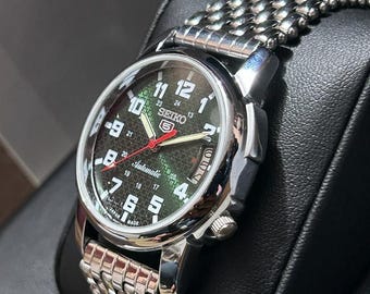 Klasyczny męski zegarek na rękę Seiko 5 Automatic Day&Date, zielona tarcza, stalowy pasek