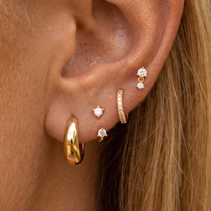 24K guld minimalistisk öronset, chunky dome huggie hoop, pave cz brosk hoop, liten droppöring, lager piercingsmycken present till kvinnor