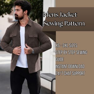Puede incluir: Una chaqueta marrón de manga larga con botones y dos bolsillos en el pecho sobre una camiseta blanca. El texto dice: Mens Jacket Sewing Pattern, XS - 3XL SIZES, STEP BY STEP SEWING GUIDE, INSTANT DOWNLOAD, 24/7 CHAT SUPPORT.