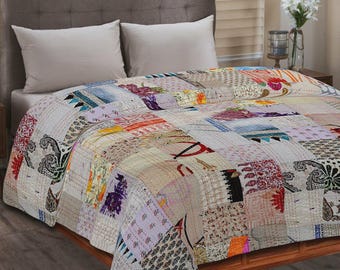 Indian Handwoven Quilted Kantha Bed Cover Decorative Bedspread Lightweight Layering Quilt for Bedroom
