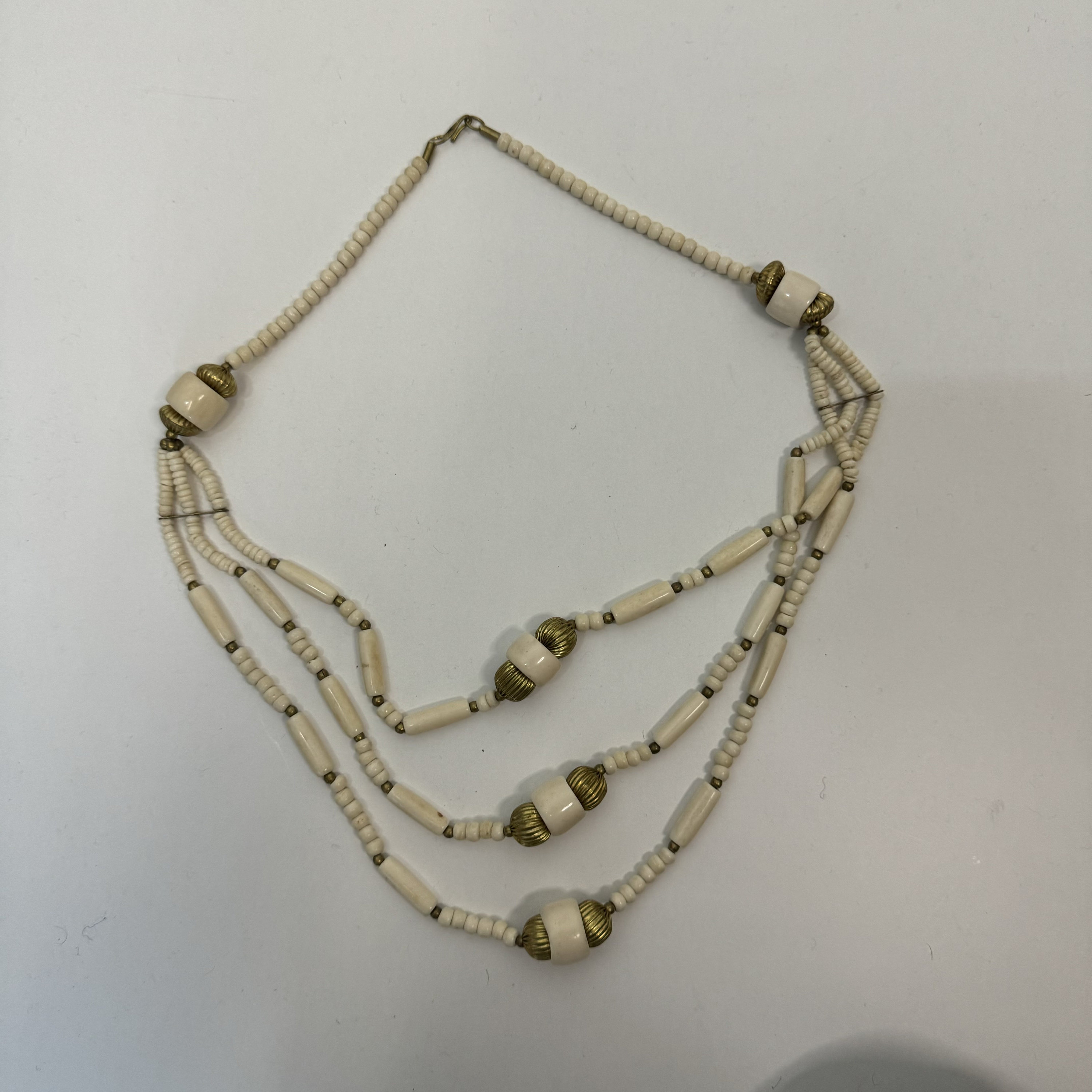 Amazing 70s Statement Necklace. Pewter Silver tone. Black  Vintage l 70s Boho Statement Necklace display picture 1