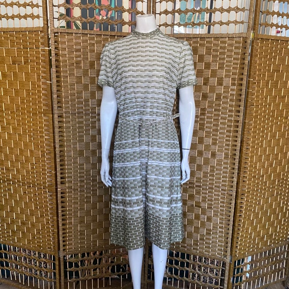 Vintage 70s sage green and cream midi dress size … - image 1