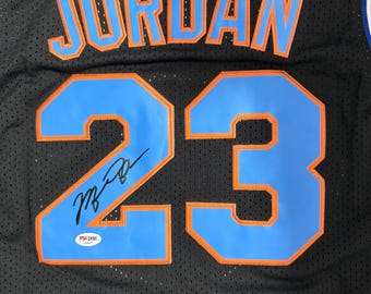 Michael Jordan PSA / DNA signierte Tune Squad Space Jam Jersey Schwarz COA