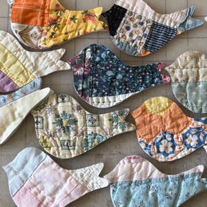 Rare Vintage Quilt Bird Cutouts. 12 random pieces.
