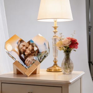 Cubo multifoto plegable infinito personalizado, cubo de fotos personalizado con base de madera, regalo para el Día del Padre o San Valentín para pareja, papá y familia.