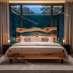 Puede incluir: Una taza de cerámica blanca con un asa negra y el texto "But First, Coffee" en negro, en negrita. La taza está sobre una superficie blanca.