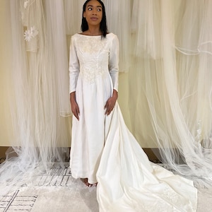 Beverley Wedding Dress; 1950&#39;s Vintage Wedding Dress, with A-line skirt, lace appliqué, and detachable train with wide bow