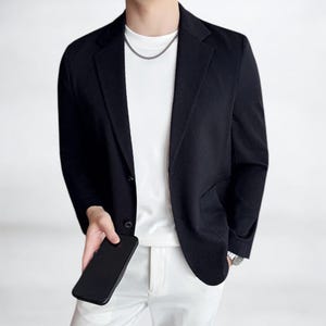 Lightweight Casual Blazer | Summer Suit Jacket | Modern Smart Outfit | Versatile Streetwear Style

summer suit jacket with clean tailoring and button closure