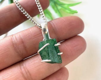 Green Emerald Pendant, Rough Emerald Pendant, Raw Emerald Pendant, Emerald Jewellery, Silver Pendant, Raw Stone Charm Pendant Necklace
