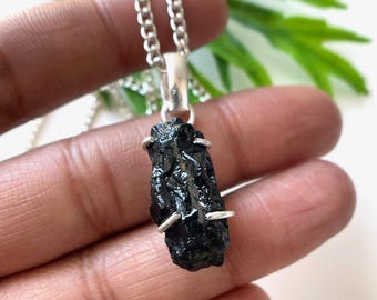 Natural Spinel Necklace, Raw Spinel, Raw Spinel Silver Pendant, Black Spinel Gemstone Gift For Mother, Raw Stone Charm Pendant Necklace
