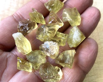 15 PCS-100% Natural Lemon Quartz Rough, Untreated Raw Lemon Quartz Specimen Crystal Genuine lemon Quartz Rough Gemstone (10/14 MM)
