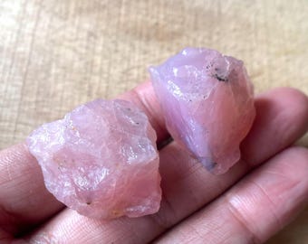 2PCS-100% Natural Rose Quartz Rough, Big Size Pink Rose Quartz Raw Specimen Crystal-PInk Quartz Jewelry Making Gemstone (28/30 MM)