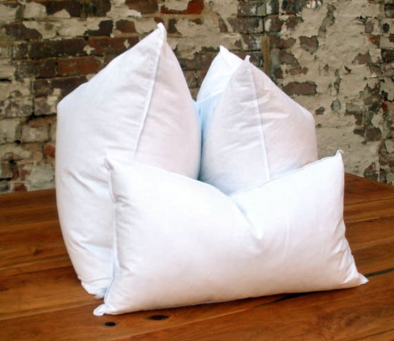 Feather/down pillow insert