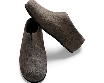 Pantoufles en laine feutrée - Chaussures d'intérieur confortables gris foncé faites main
