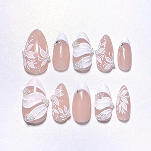 Bruidsparelpers: 3D-bloemenset bruiloftsnagels