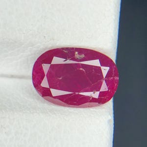 Rubino pakistano naturale, taglio ovale, 2 carati, colore rosso Batakundi, pietra preziosa sciolta (pietra portafortuna di luglio)
