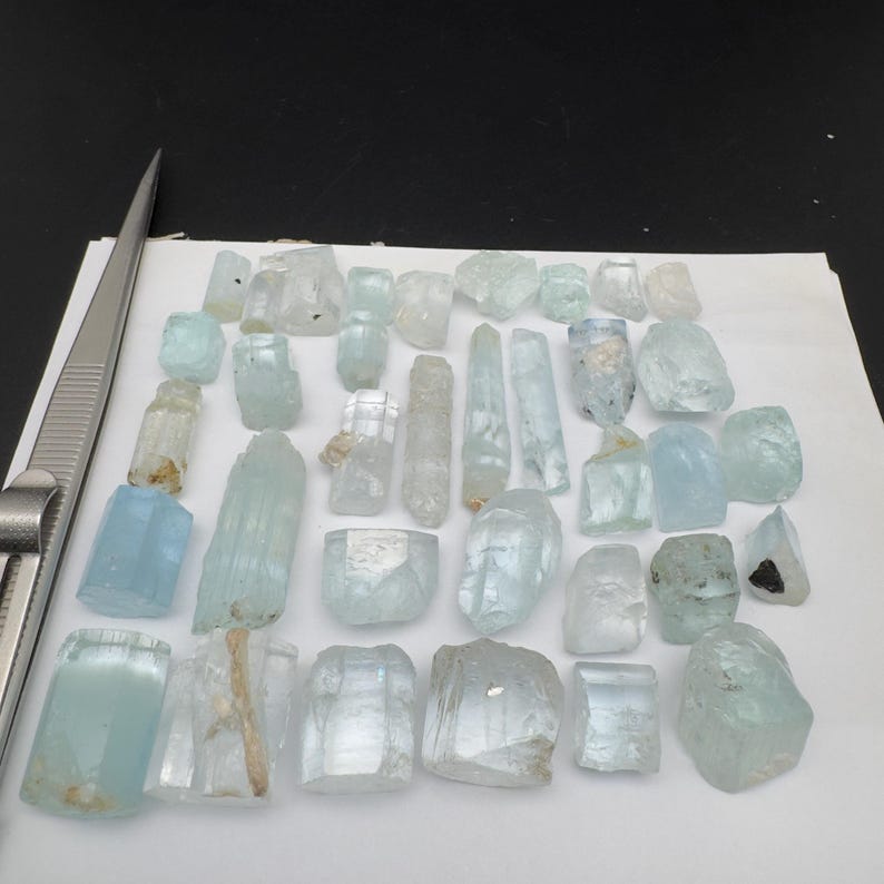 Lote de cristales de aguamarina natural: Berilo pakistaní hexagonal Skardu (506 ct) imagen 2