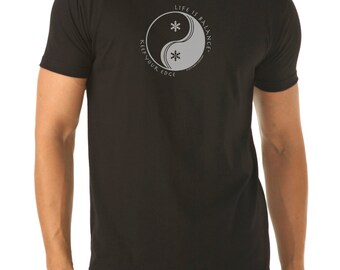 Chemise de ski pour homme / T-shirt de snowboard / T-shirt de snowboard / Ski / Chemise de skieur / T-shirt de ski / Cadeau pour homme / T-shirt Yin Yang / Life is Balance®