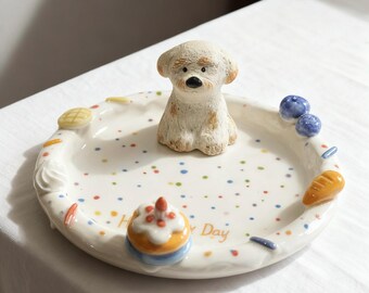 Personalized Pet Figurine – Custom Clay Cat or Dog Sculpture with Ceramic Birthday Cake & Snacks – Perfect for Pet Birthday or Memorial Gift