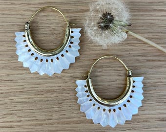SUNBURST Elegant Mother of Pearl Earrings Carved Shell Brass Fixings CP-L1