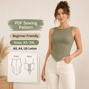 Könnte beinhalten: Ein olivgrünes Tanktop mit eng anliegendem Oberteil und asymmetrischem Saum. Das Bild zeigt auch ein PDF-Schnittmuster mit dem Text "PDF Sewing Pattern", "Beginner Friendly" und "Sizes: XS-3XL".