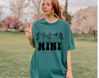 Comfort Colors® Mama and mini sweatshirts, mommy and me, matching sweatshirts, puff print design, vogue