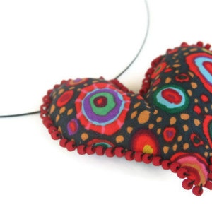 Day of the Dead Choker, Soft Sculpture Heart Necklace, Red Black Dia de Los Muertos Cosplay, Halloween Sugar Skull Costume Accessory
